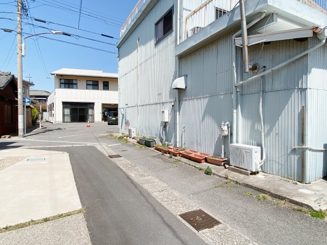 知多郡武豊町字上ゲの前面道路含む現地写真