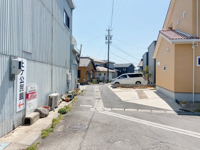 知多郡武豊町字上ゲの前面道路含む現地写真