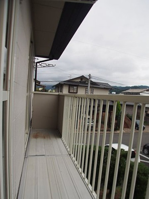 【バルコニー】 | フリーデン安居野