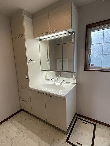 三戸郡階上町大字道仏字下桑木の独立洗面台