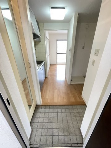 ジュネス新在家の玄関|玄関です