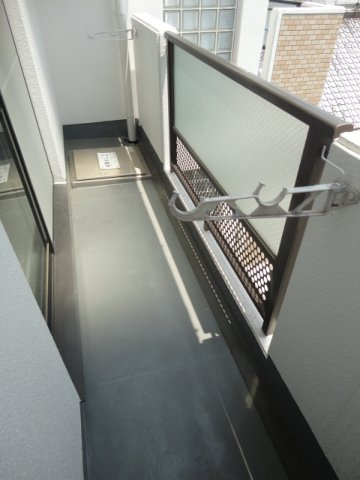 ジュネス新在家のバルコニー|バルコニー付きです