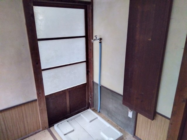 売土地　三島市谷田のその他|現在上物があります。解体更地渡しになります。室内の参考画像です。