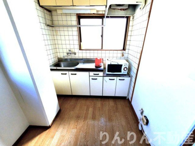 【キッチン】 | 第2沖浜ビル | コンパクトなキッチンで掃除もラクラク