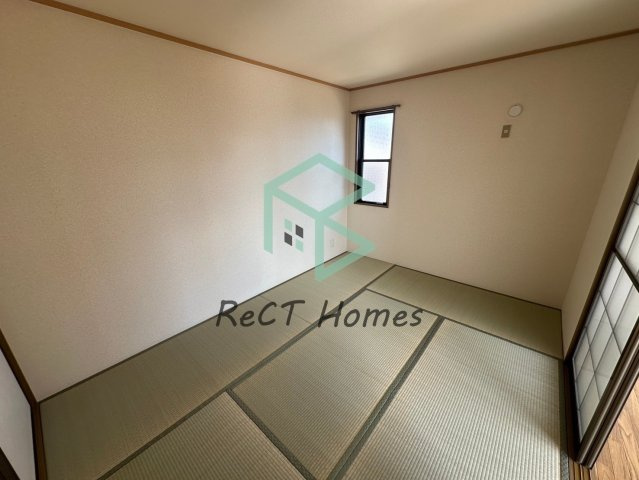 姫路市玉手３丁目のハイツの和室