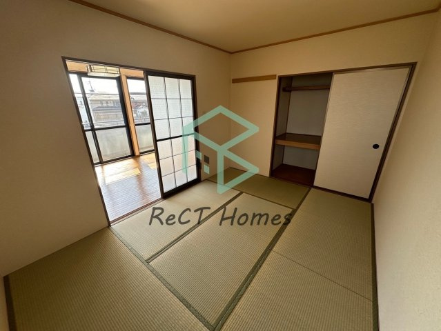 姫路市玉手３丁目のハイツの和室