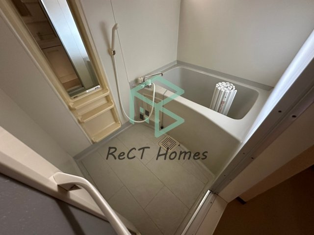 第5山下ハイツの浴室