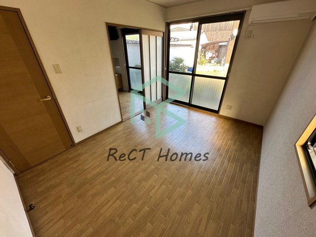 第5山下ハイツの居間・リビング