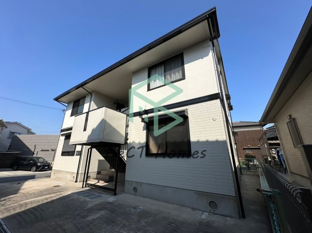 第5山下ハイツの外観