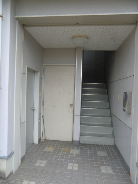 本町1丁目貸事務所のエントランス|エントランスです
