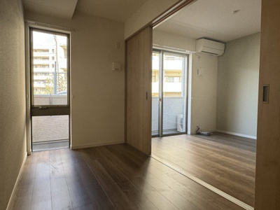 【寝室】 | ウェルスクエア西宮甲東園 | 使い勝手のいい寝室です