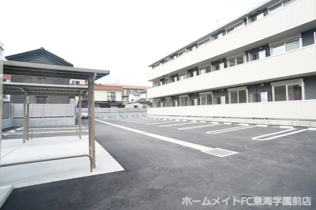 熊本市中央区本山４丁目のアパートの駐車場