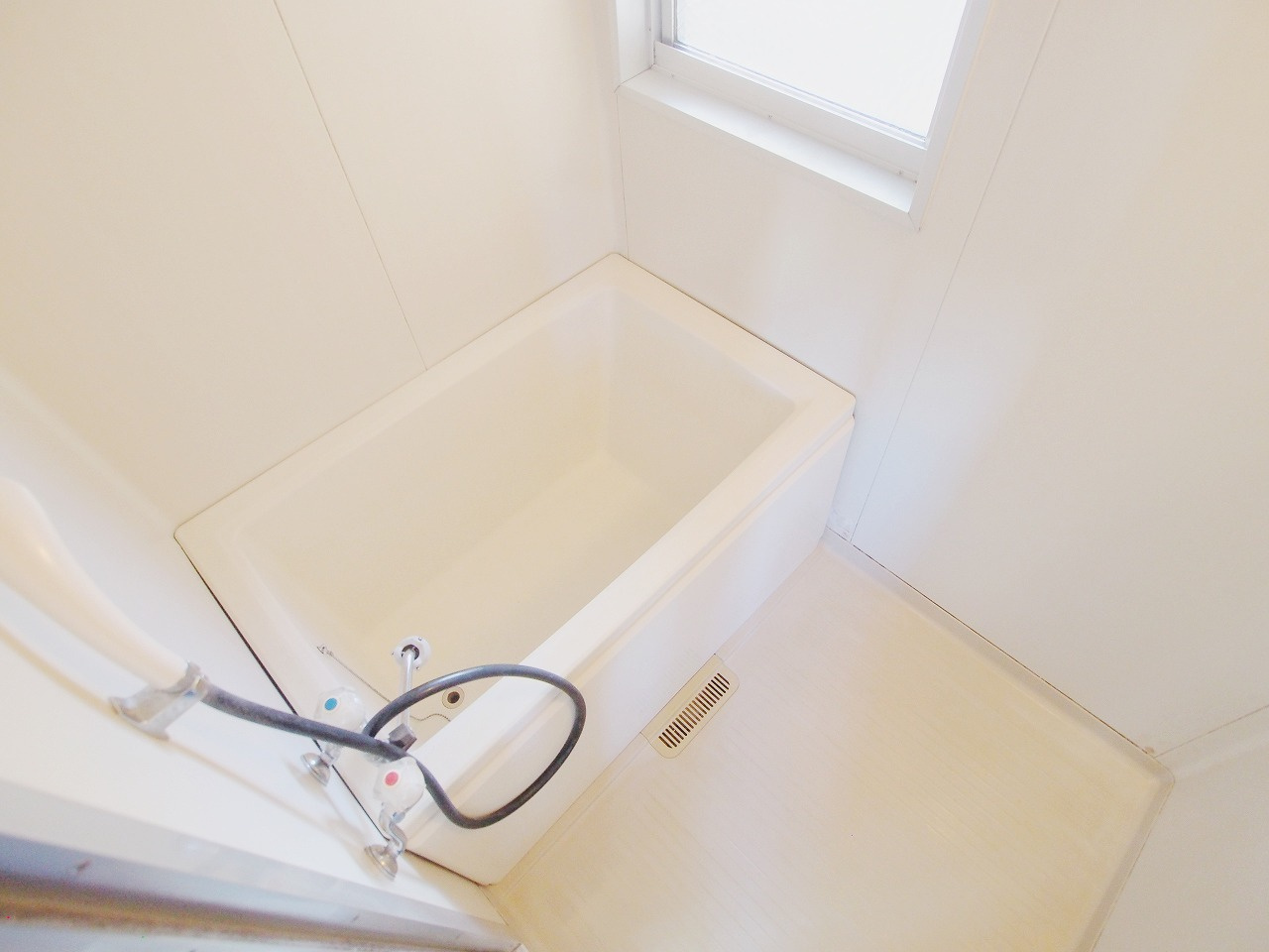 コーポ稲荷Bの浴室