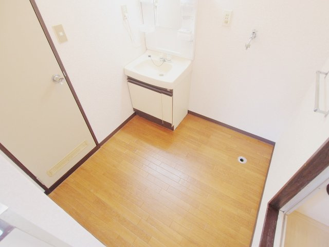 コーポ稲荷Bの洗面所