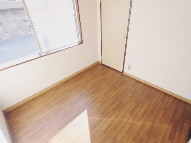 コーポ稲荷Bの寝室