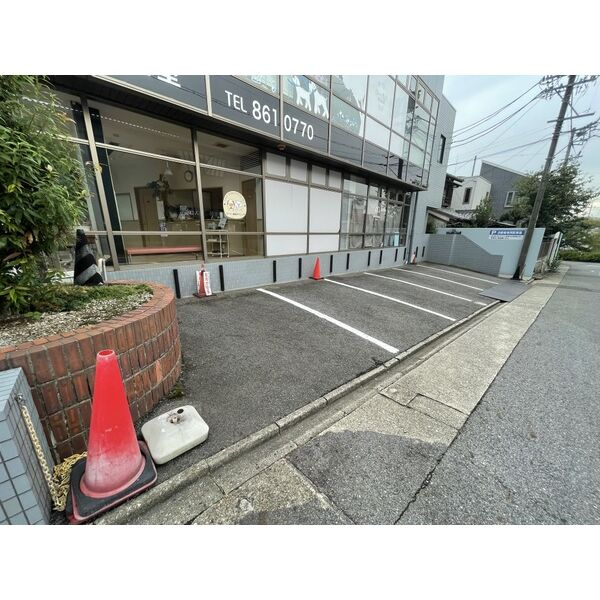ニット101の外観