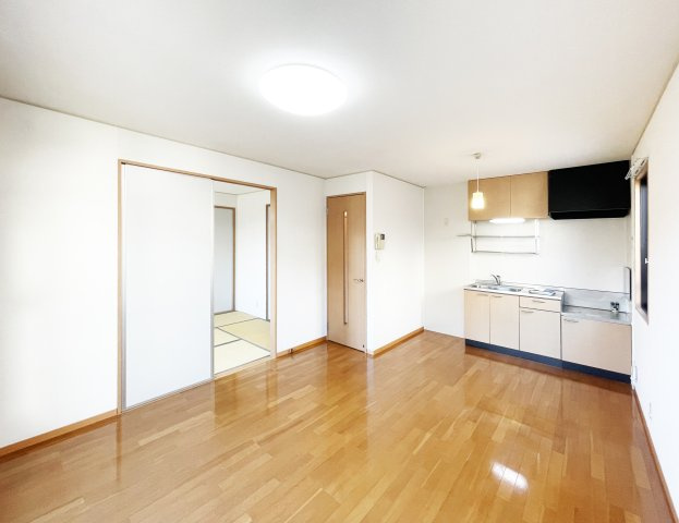 メゾンクレストの居間・リビング