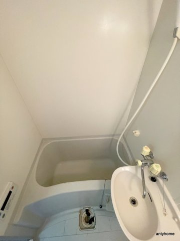 パインコート江坂2　仲介手数料無料の浴室