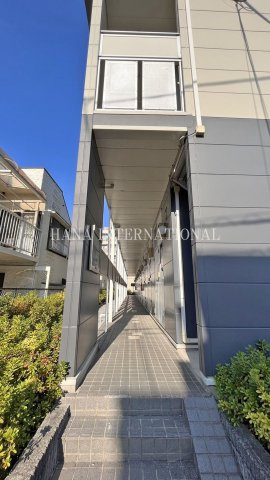 レオパレスエスポワールのエントランス