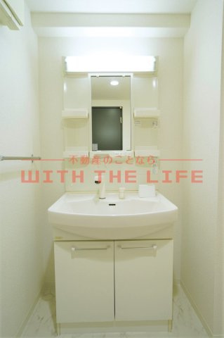 モントーレヒルズ悠【キャッシュバック対象物件】の洗面所|独立洗面台で身支度をすべて済ませてしまいましょう