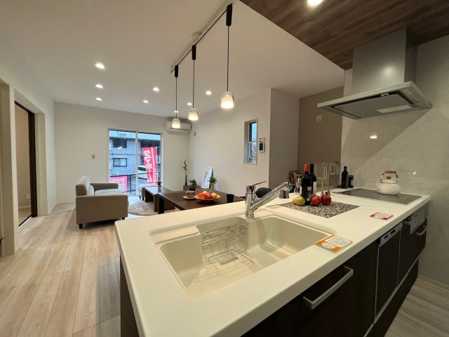 【居間・リビング】 | 中山2丁目　新築住宅