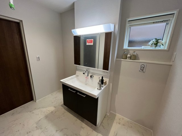 【独立洗面台】 | 中山2丁目　新築住宅