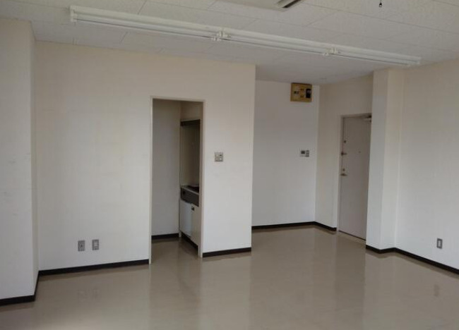 栗東市安養寺１丁目の事務所の内装