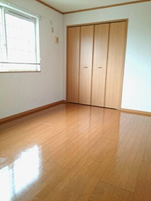 【内装】 | スウィート・アンジュ | 明るい室内です