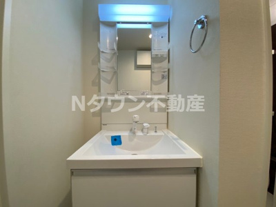 【独立洗面台】 | CREST浄心 | 朝の身支度には欠かせない独立洗面化粧台