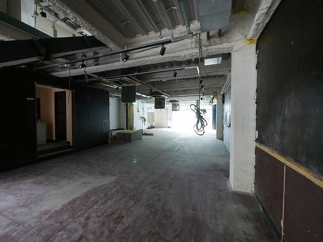 ミツハシビルの内装