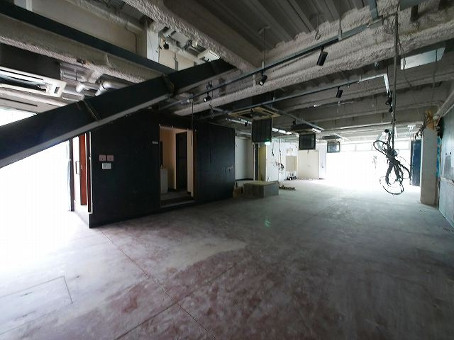 ミツハシビルの内装