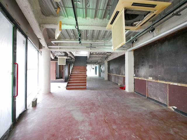 ミツハシビルの内装