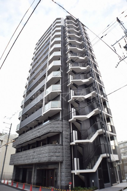 プレサンス北堀江の外観