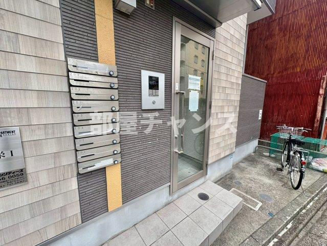 トライデント新栄Ⅰのエントランス