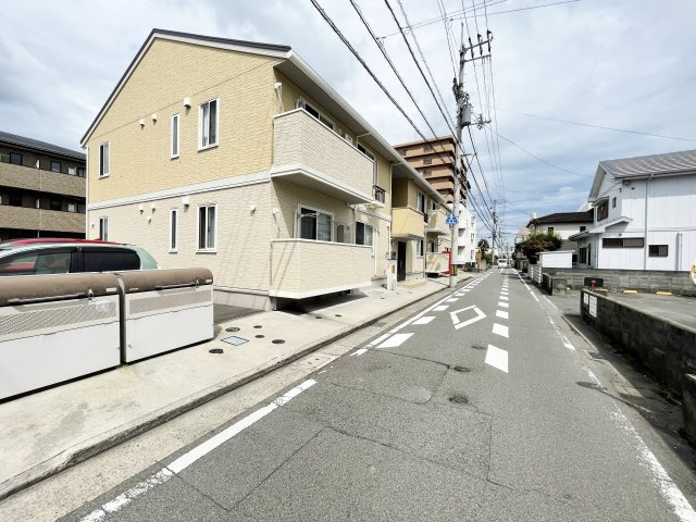 徳島市佐古八番町のアパートの周辺