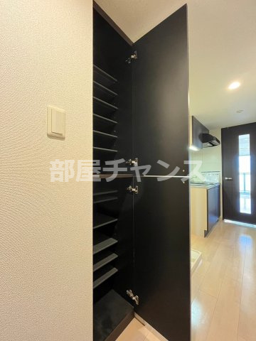 プレサンスmiu新栄の収納|ちょっとした収納スペースも充実しています