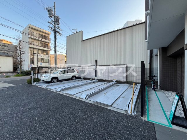 プレサンスmiu新栄の駐車場|カースペースがあります