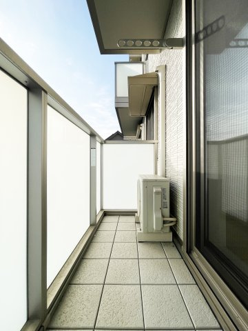 ベレオ助任橋のバルコニー