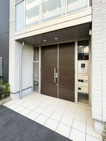 ベレオ助任橋のエントランス