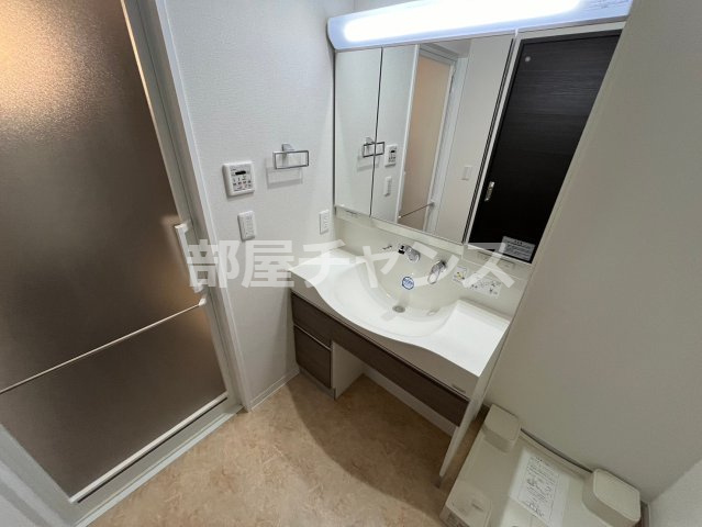 グランルクレ新栄ウエストの独立洗面台|独立洗面台で身支度をすべて済ませてしまいましょう