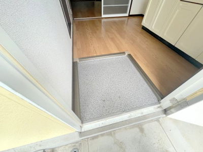 【玄関】 | 天美参番館