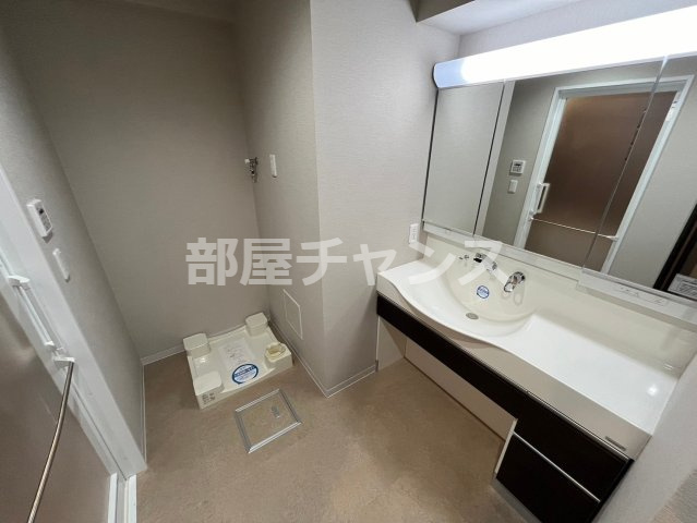 グランルクレ新栄ウエストの独立洗面台|独立洗面台で身支度をすべて済ませてしまいましょう