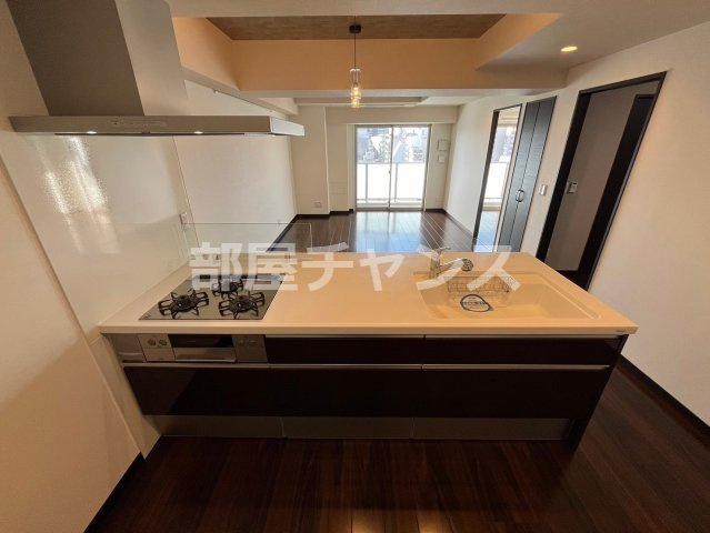 グランルクレ新栄ウエストのキッチン|お料理しやすいキッチンです