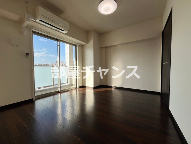 グランルクレ新栄ウエストの洋室|使い勝手のいい洋室です