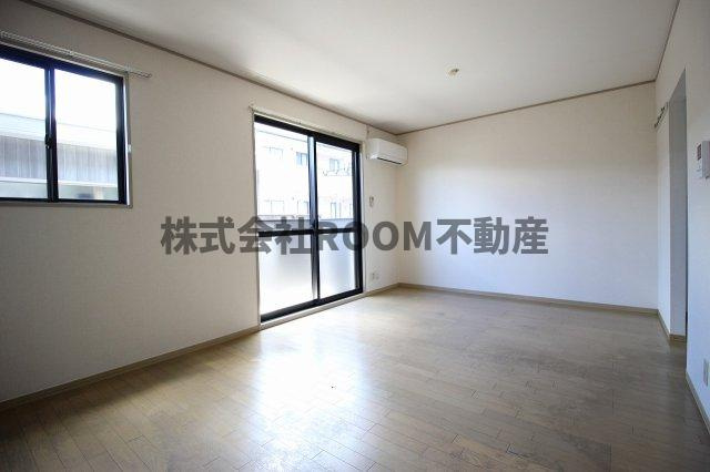 ルミエールの洋室|明るい洋室です