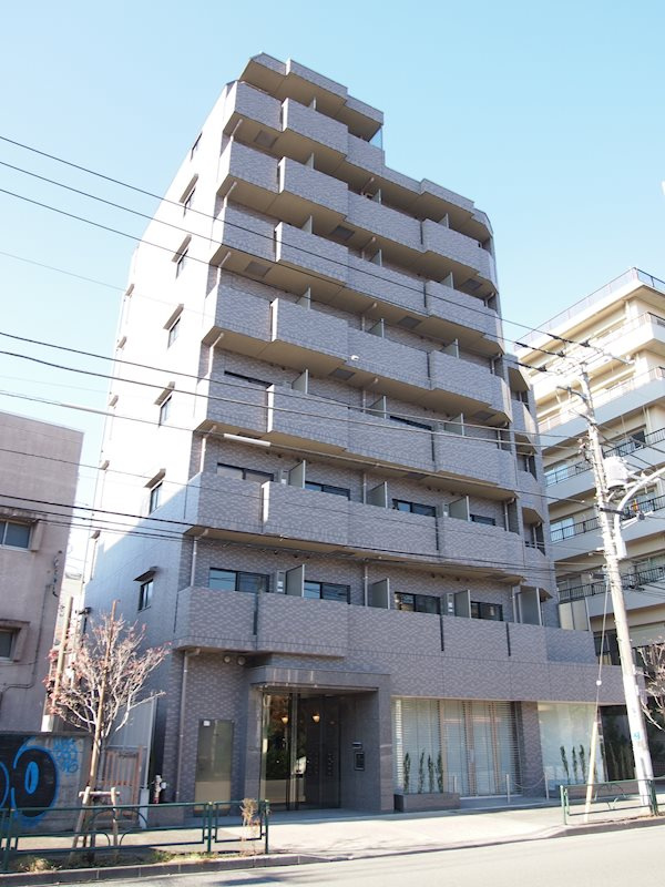 ルーブル三軒茶屋参番館のエントランス