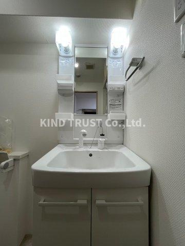 willDo南森町の洗面所|広い洗面スペース