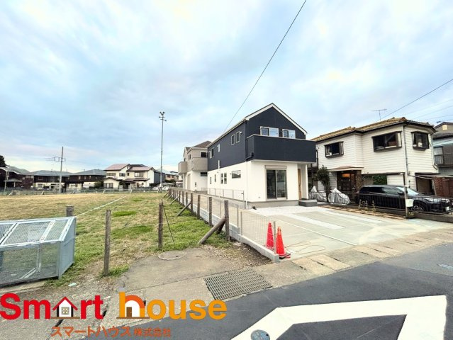 座間市座間　新築2棟の前面道路含む現地写真