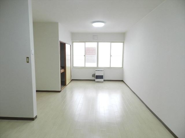 ハイツラポートBの居間・リビング