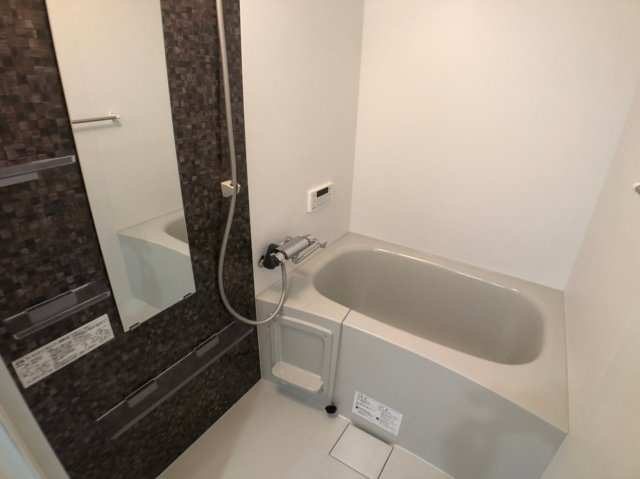 クリエオーレ上小阪の浴室